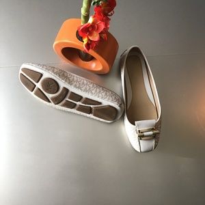 Micheal Kors Flats size7
